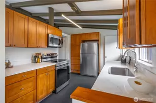 3538 SW Rose St, Seattle, WA 98126 - Photo 11