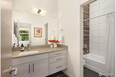 2449 S Spencer Street, Seattle, WA 98108 - Photo 29