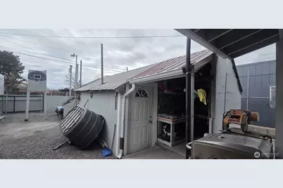 245 E Cedar Street, Othello, WA 99344 - Photo 17