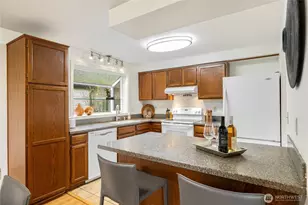 7317 30th Ave SW, Seattle, WA 98126 - Photo 7