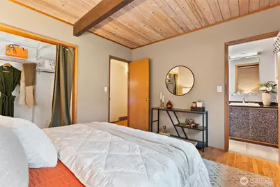 18407 51st Place NE, Lake Forest Park, WA 98155 - Photo 15