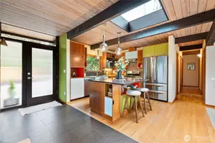 18407 51st Pl NE, Lake Forest Park, WA 98155 - Photo 3