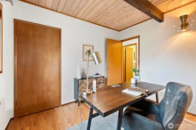 18407 51st Place NE, Lake Forest Park, WA 98155 - Photo 17