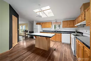 2930 Taylor Rd, Oak Harbor, WA 98277 - Photo 9