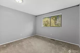 8201 181st Pl SW, Edmonds, WA 98026 - Photo 23