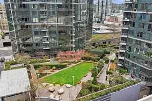 10700 NE 4th St, Bellevue, WA 98004 - Photo 21