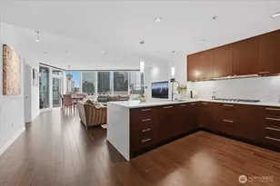 10700 NE 4th St, Bellevue, WA 98004 - Photo 5