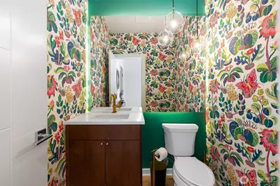 7734 Seward Park Avenue S, Seattle, WA 98118 - Photo 17