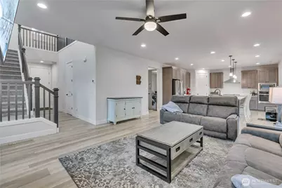 15302 206th Avenue E #205, Bonney Lake, WA 98391 - Photo 7