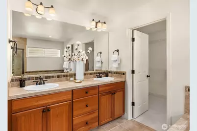 1306 275th Place SE, Sammamish, WA 98075 - Photo 21