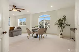 1306 275th Pl SE, Sammamish, WA 98075 - Photo 23