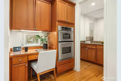 1306 275th Place SE, Sammamish, WA 98075 - Photo 9