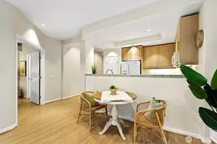 3900 2nd Ave NE, Seattle, WA 98105 - Photo 17