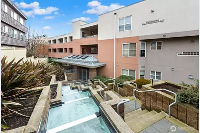 3900 2nd Avenue NE #207, Seattle, WA 98105 - Photo 3