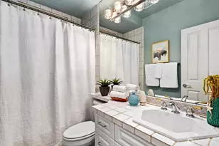 3900 2nd Ave NE, Seattle, WA 98105 - Photo 9