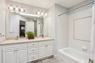 25846 NE 4th Pl, Sammamish, WA 98074 - Photo 27