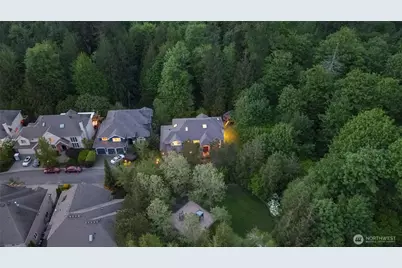 25846 NE 4th Place, Sammamish, WA 98074 - Photo 37