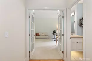 25846 NE 4th Pl, Sammamish, WA 98074 - Photo 9