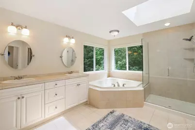 25846 NE 4th Place, Sammamish, WA 98074 - Photo 19