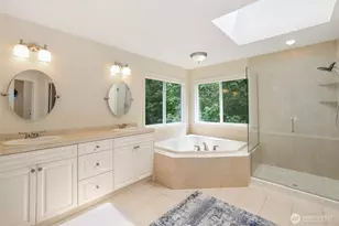 25846 NE 4th Pl, Sammamish, WA 98074 - Photo 19