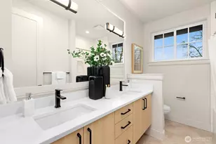 3032 NE Blakeley St, Seattle, WA 98105 - Photo 17