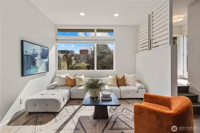 926 N 35th Street, Seattle, WA 98103 - Photo 7