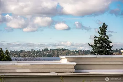 10207 NE 60th Street, Kirkland, WA 98033 - Photo 37