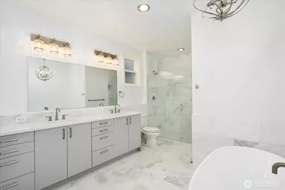 10207 NE 60th Street, Kirkland, WA 98033 - Photo 17