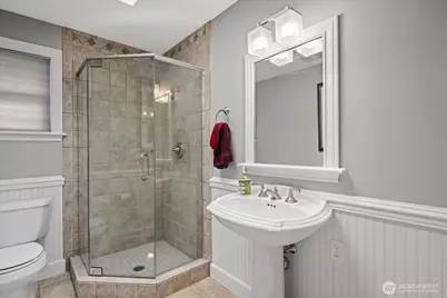 10207 NE 60th Street, Kirkland, WA 98033 - Photo 23