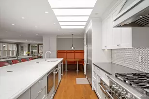 10207 NE 60th St, Kirkland, WA 98033 - Photo 7