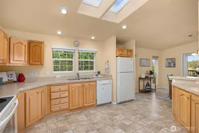 16395 Norum Road NE, Poulsbo, WA 98370 - Photo 13