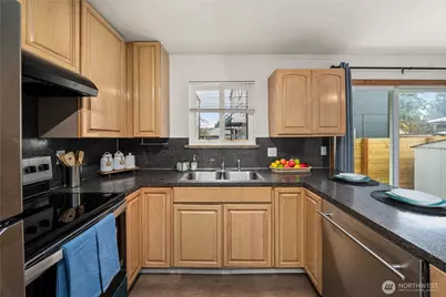 4503 S Webster Street, Seattle, WA 98118 - Photo 9