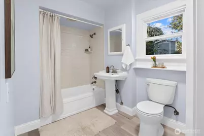 7729 18th Avenue SW, Seattle, WA 98106 - Photo 19