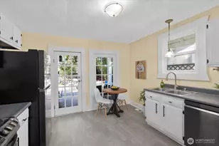 7729 18th Ave SW, Seattle, WA 98106 - Photo 17