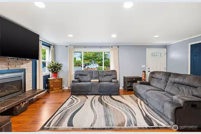 7203 Olympic Drive, Everett, WA 98203 - Photo 5