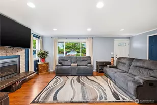 7203 Olympic Dr, Everett, WA 98203 - Photo 5