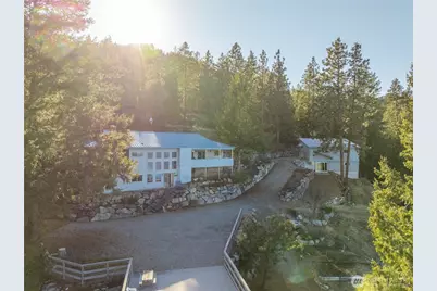 985 Guffy Road, Chelan, WA 98816 - Photo 1