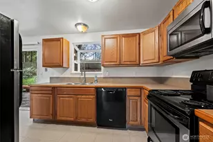 7505 Bridge Pl NE, Bremerton, WA 98311 - Photo 7