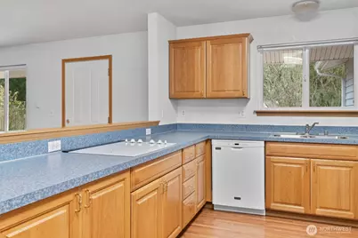 15326 Scenic Shores Drive SE, Yelm, WA 98597 - Photo 9