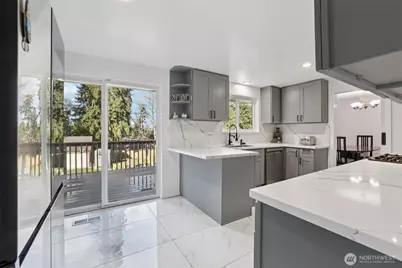 5603 81st Street E, Puyallup, WA 98371 - Photo 5