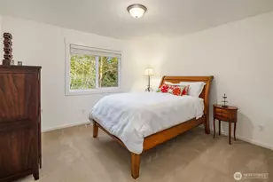 27548 SE 28th Ct, Sammamish, WA 98075 - Photo 17