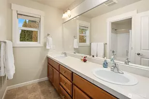 27548 SE 28th Ct, Sammamish, WA 98075 - Photo 19