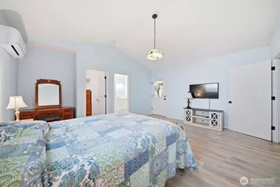 10417 NW 24th Avenue, Vancouver, WA 98685 - Photo 13