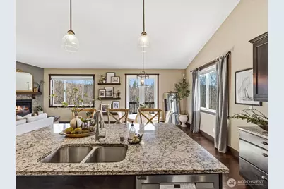 10711 208th Avenue SE, Snohomish, WA 98290 - Photo 13