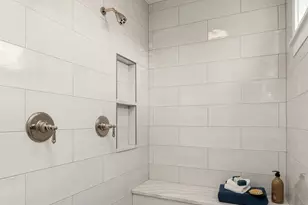 8004 Burke Ave N, Seattle, WA 98103 - Photo 19