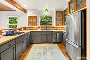 625 34th Ave E, Seattle, WA 98112 - Photo 11