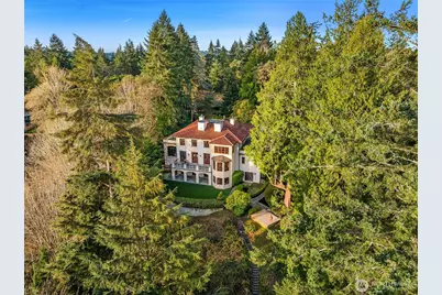 8010 Grand Avenue NE, Bainbridge Island, WA 98110 - Photo 3