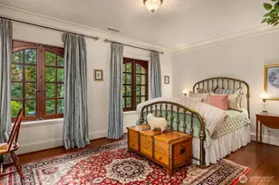 8010 Grand Ave NE, Bainbridge Island, WA 98110 - Photo 27