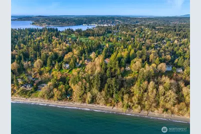 8010 Grand Avenue NE, Bainbridge Island, WA 98110 - Photo 37