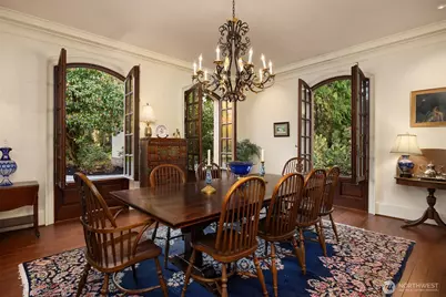 8010 Grand Avenue NE, Bainbridge Island, WA 98110 - Photo 7